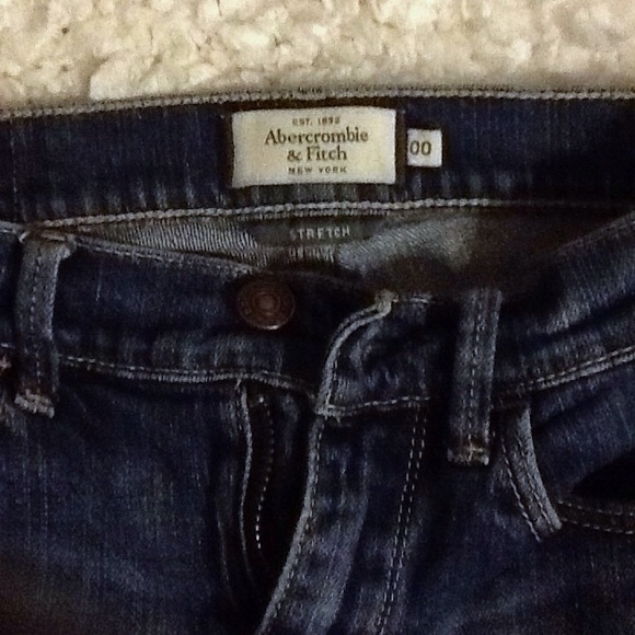 Abercrombie and Fitch - Picture 3 of 4